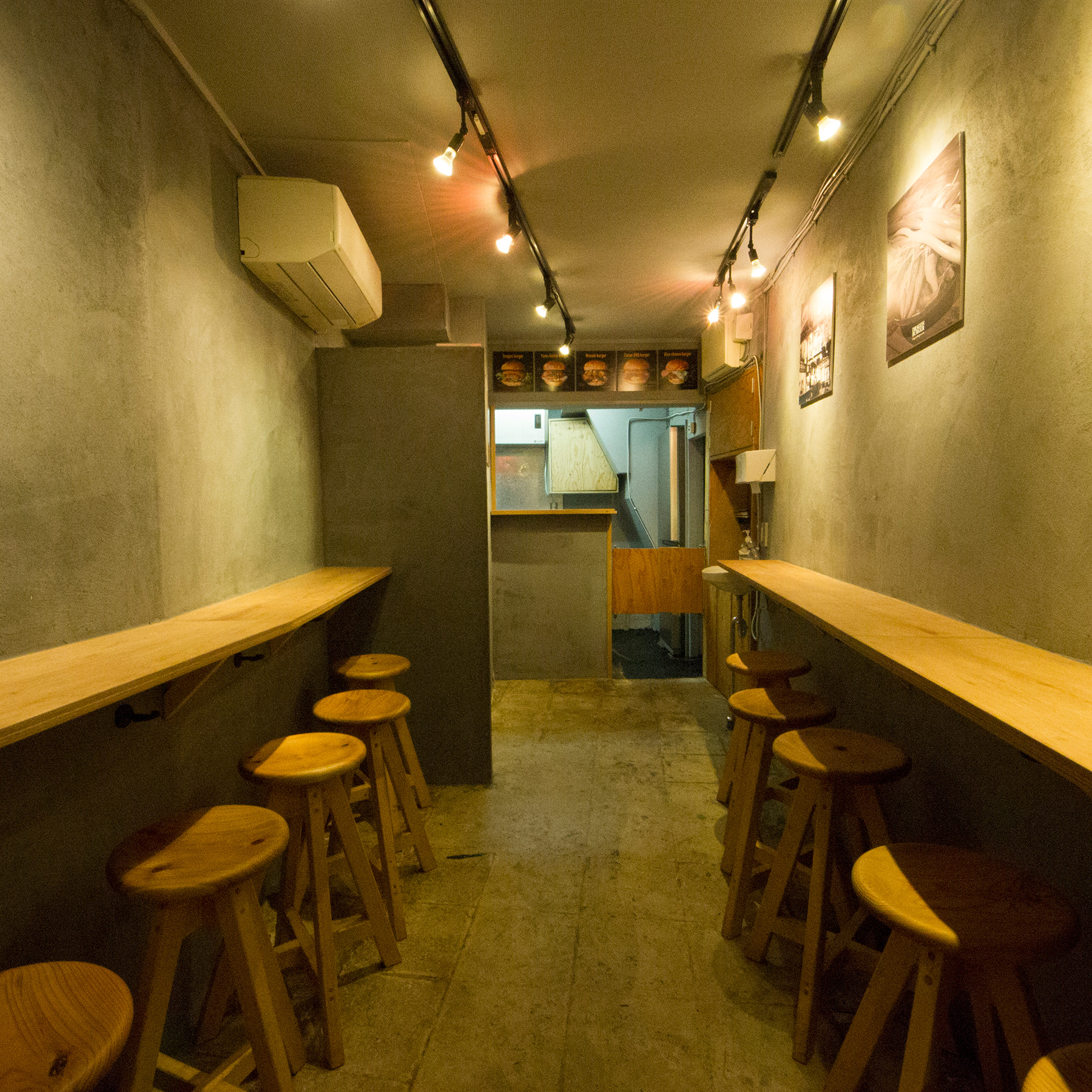 店内